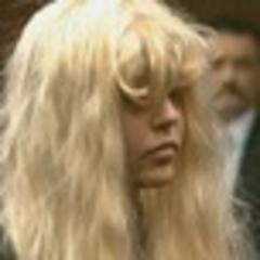 Amanda Bynes Tweets, I've Never Had A Bong In My Life!
