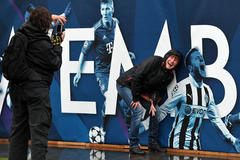 London turns German for Champions League final